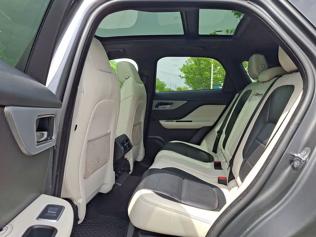 Thumbnail: 2019 Jaguar F-Pace - 20