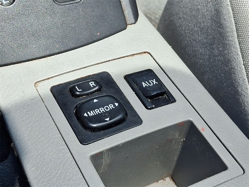 Thumbnail: 2011 Toyota RAV4 - 15