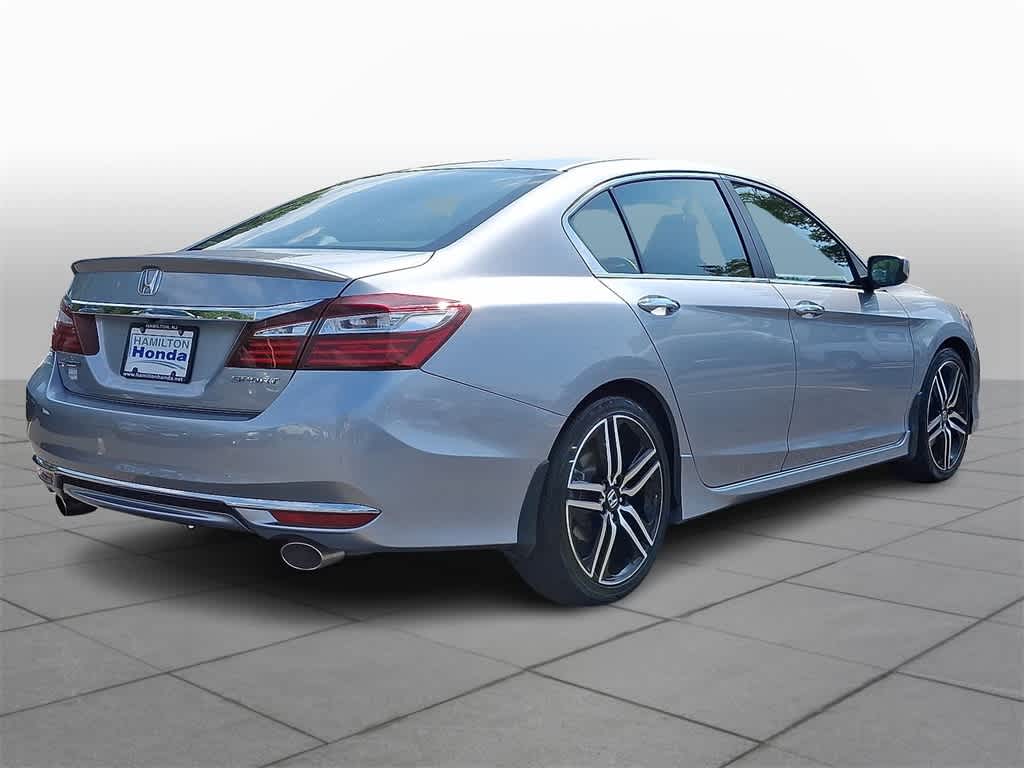 Thumbnail: 2017 Honda Accord - 16