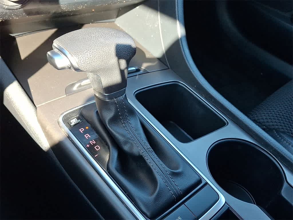 Thumbnail: 2020 Kia Optima - 12