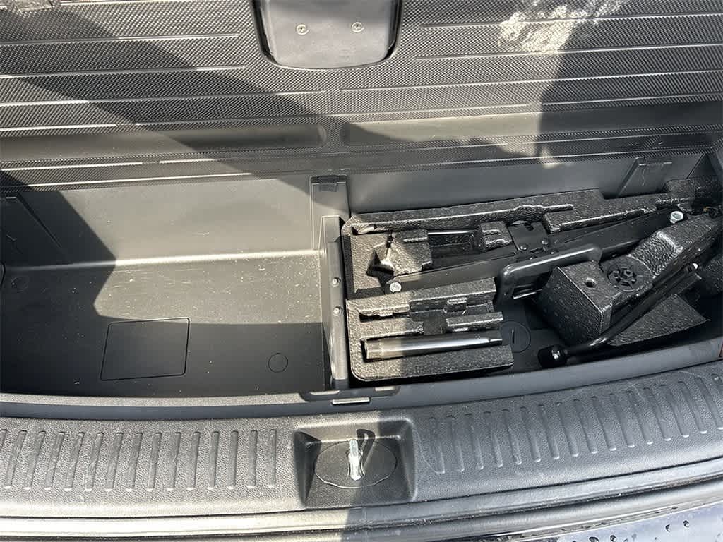 Thumbnail: 2019 Kia Sorento - 12