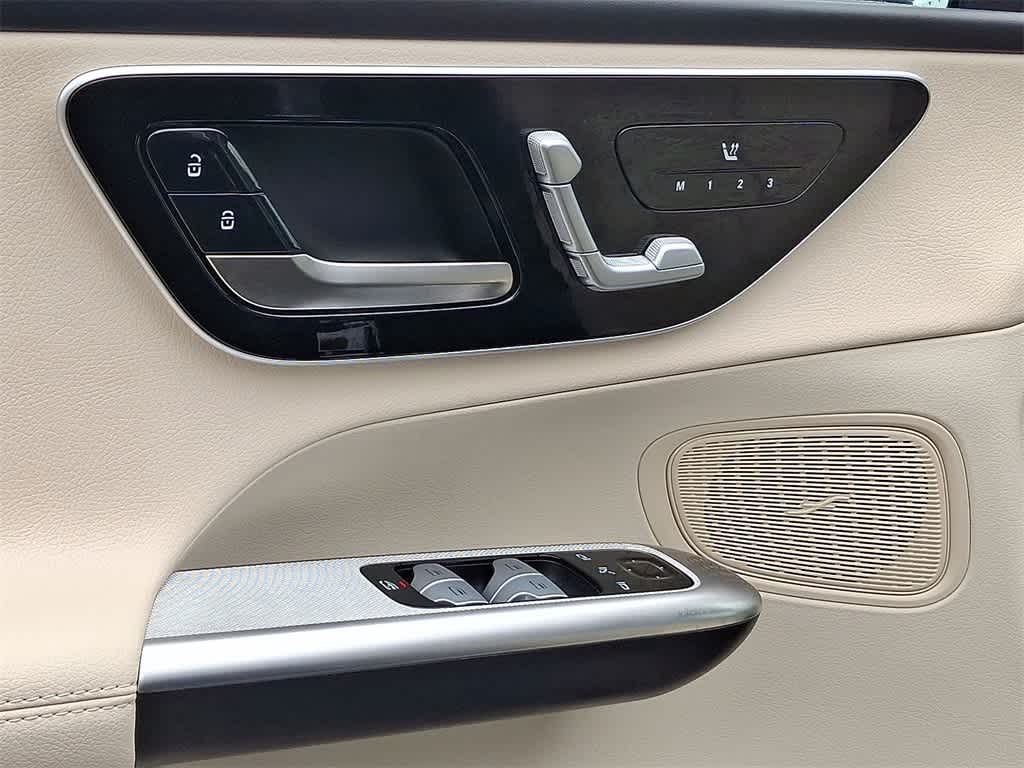 2024 Mercedes-Benz GLC 300 10