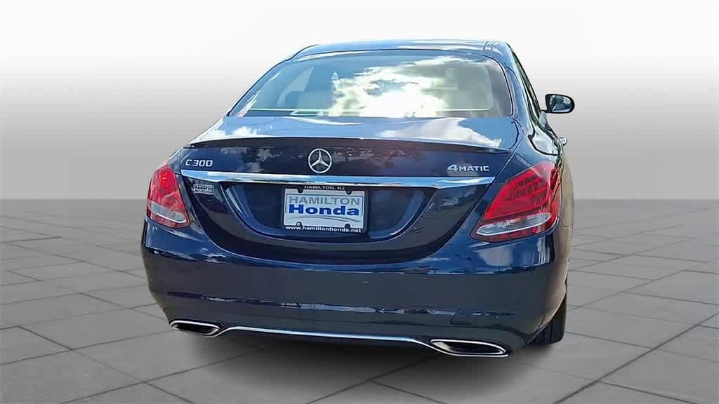 Thumbnail: 2016 Mercedes-Benz C-Class - 7