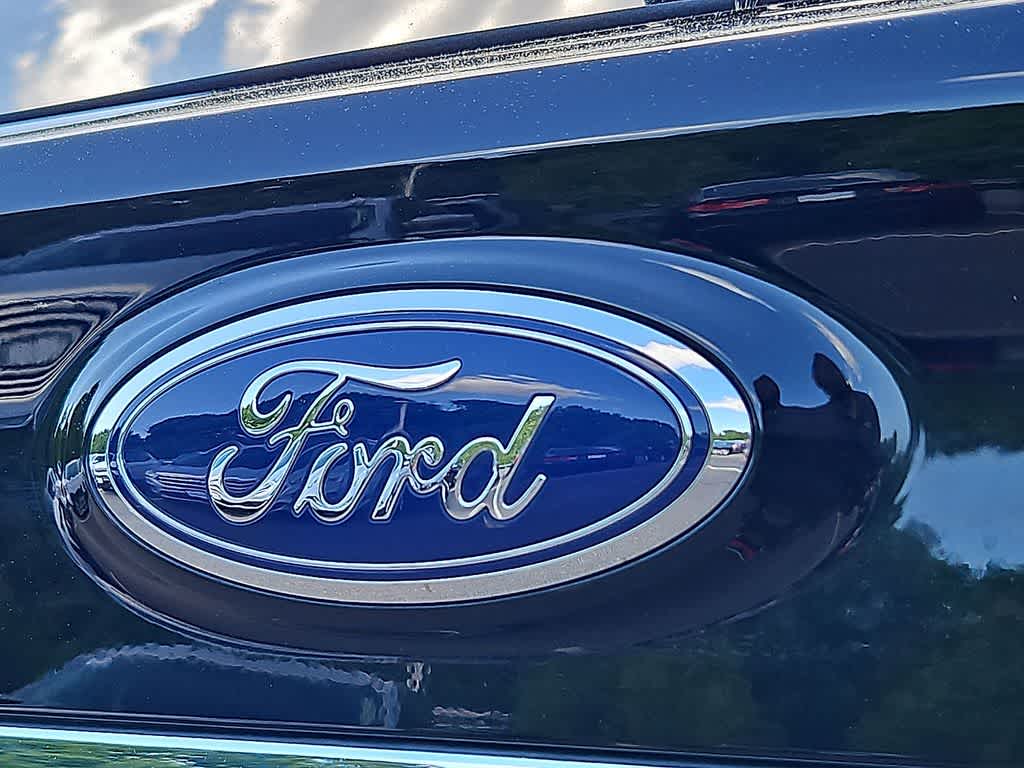 Thumbnail: 2020 Ford Edge - 30