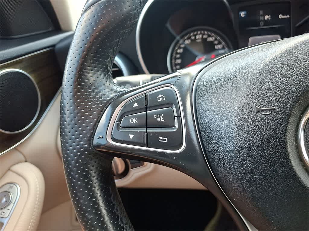 Thumbnail: 2016 Mercedes-Benz C-Class - 15
