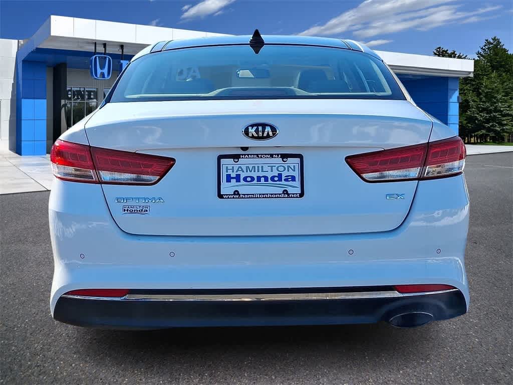 Thumbnail: 2017 Kia Optima - 23