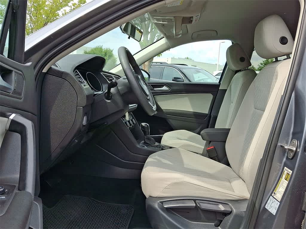 Thumbnail: 2021 Volkswagen Tiguan - 11