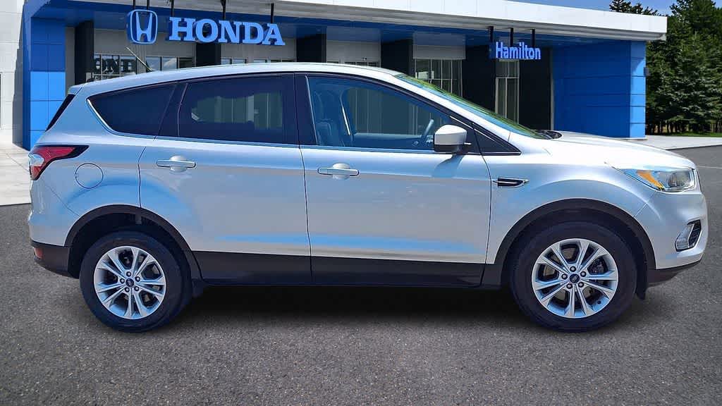 Thumbnail: 2017 Ford Escape - 9