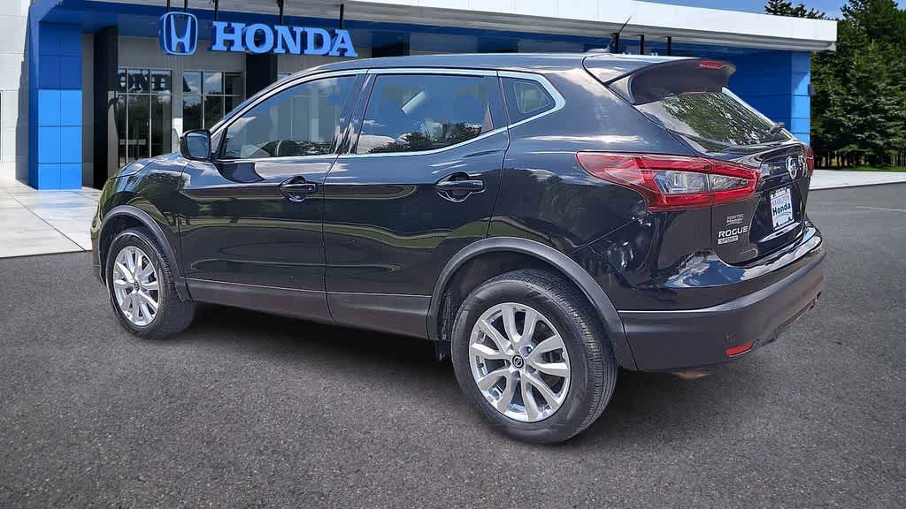 Thumbnail: 2021 Nissan Rogue Sport - 6