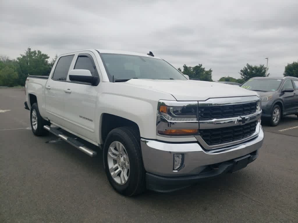 Thumbnail: 2017 Chevrolet Silverado 1500 - 3