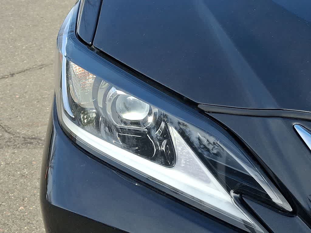 Thumbnail: 2023 Lexus ES - 27