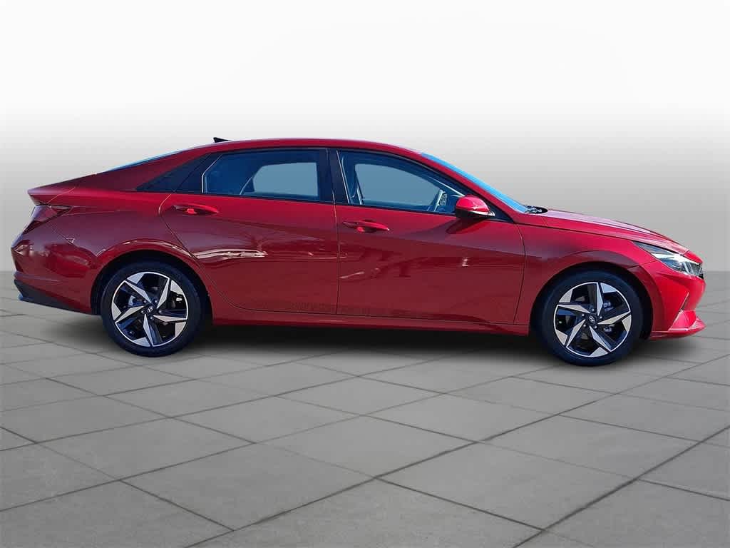 Thumbnail: 2023 Hyundai Elantra - 25