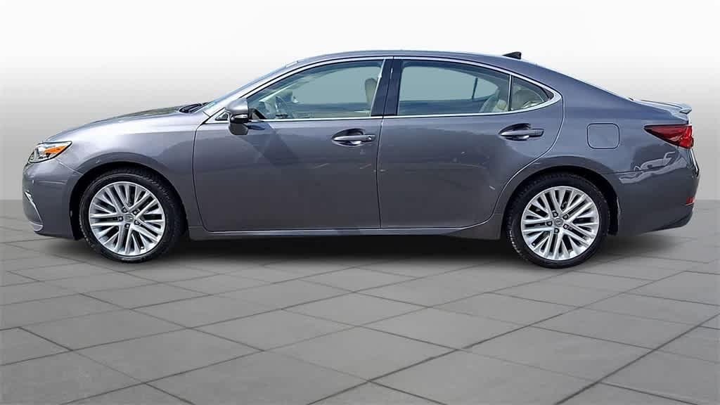 Thumbnail: 2016 Lexus ES - 5