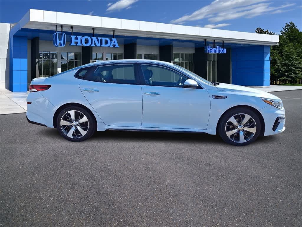 Thumbnail: 2020 Kia Optima - 25