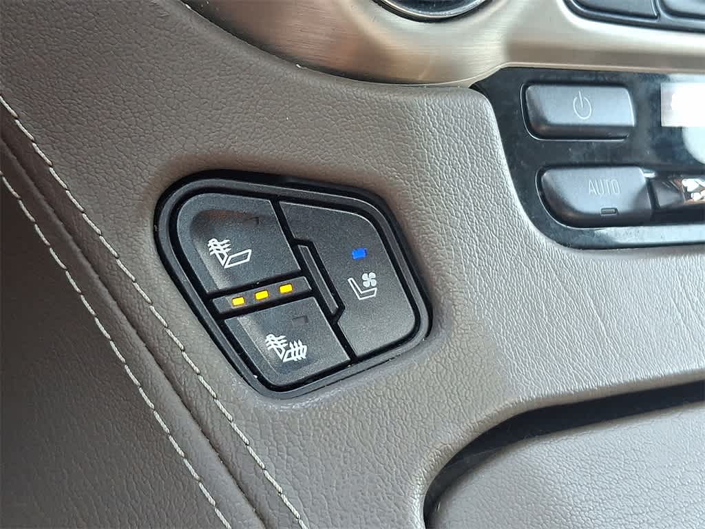 Thumbnail: 2017 GMC Yukon - 11