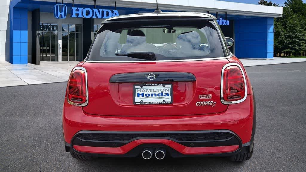 Thumbnail: 2023 MINI Cooper Hardtop - 7