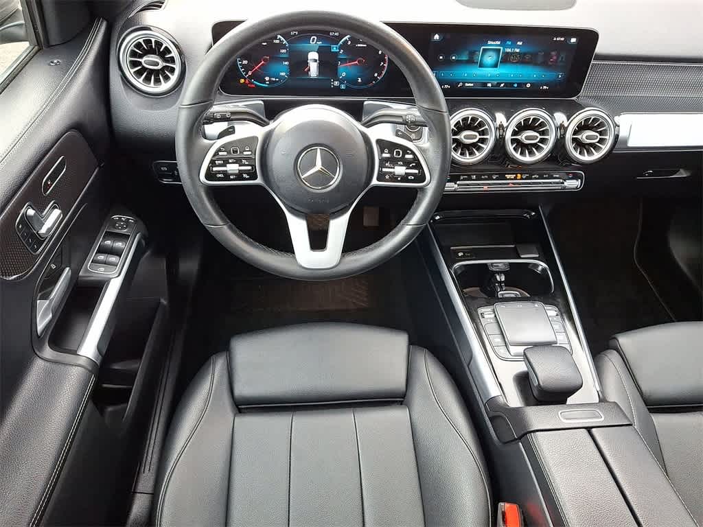 Thumbnail: 2021 Mercedes-Benz GLB - 21