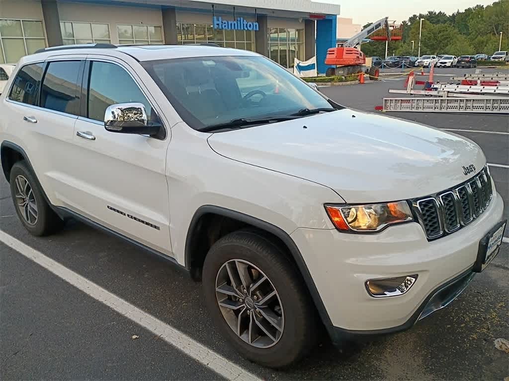 Thumbnail: 2017 Jeep Grand Cherokee - 3