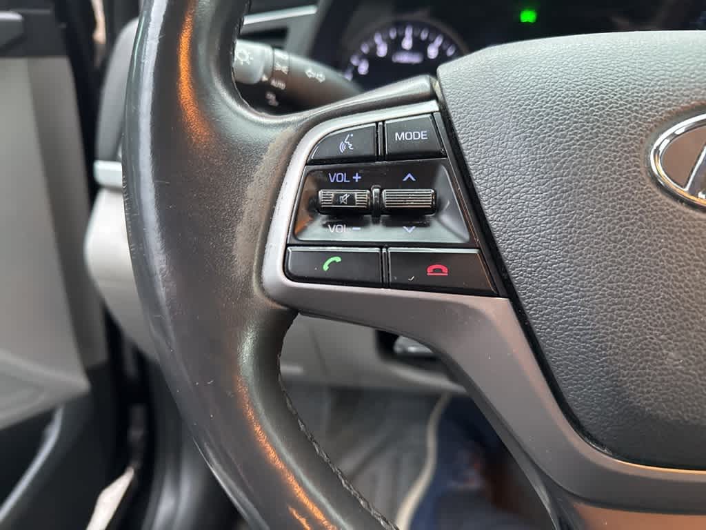 Thumbnail: 2018 Hyundai Elantra - 11