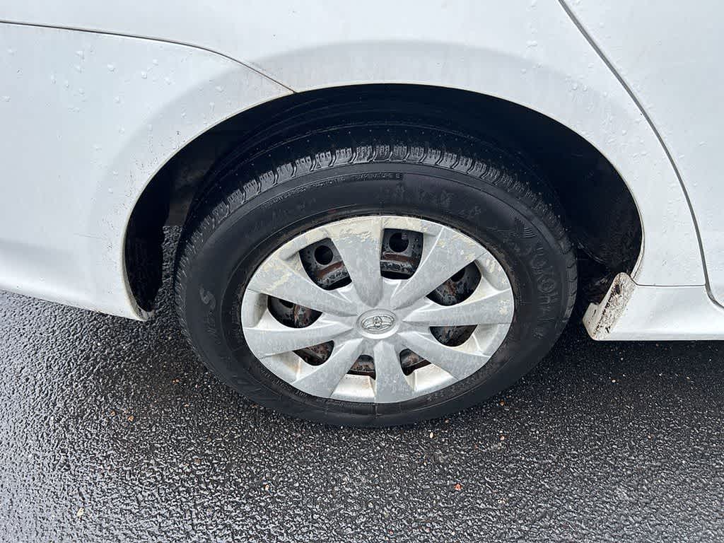 Thumbnail: 2010 Toyota Corolla - 14