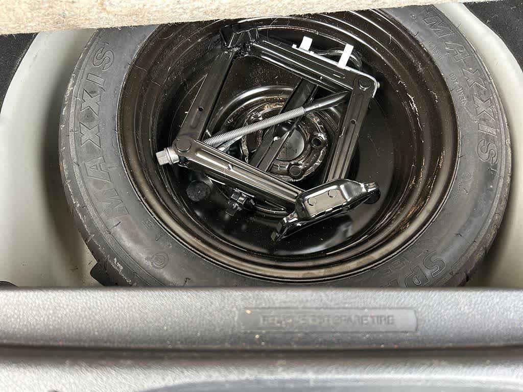 Thumbnail: 2016 Ford Explorer - 12