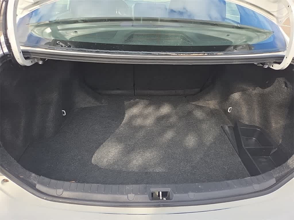 Thumbnail: 2010 Toyota Corolla - 10