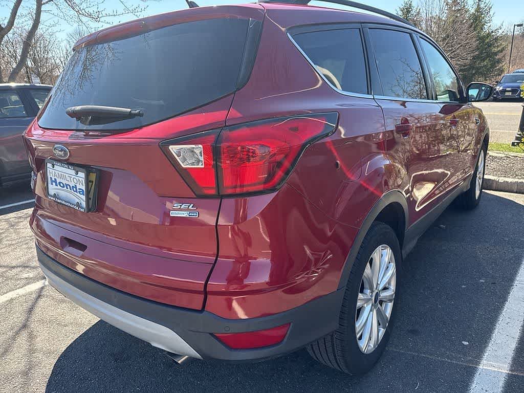 Thumbnail: 2019 Ford Escape - 4