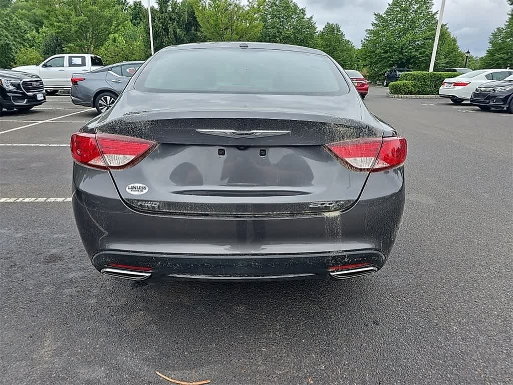 Thumbnail: 2016 Chrysler 200 - 5