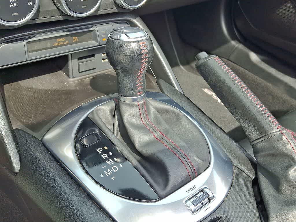 Thumbnail: 2017 Mazda MX-5 Miata - 4