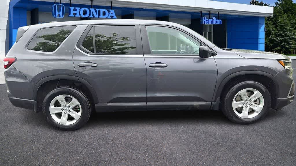 Thumbnail: 2023 Honda Pilot - 9