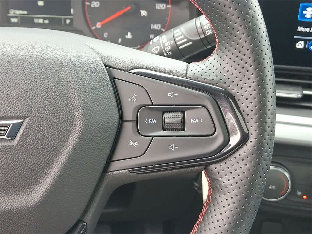 Thumbnail: 2024 Chevrolet Trax - 18