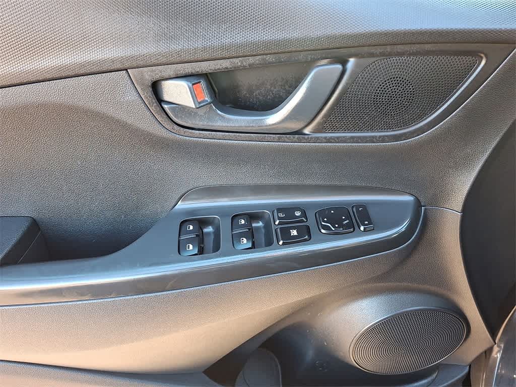 Thumbnail: 2023 Hyundai Kona - 10