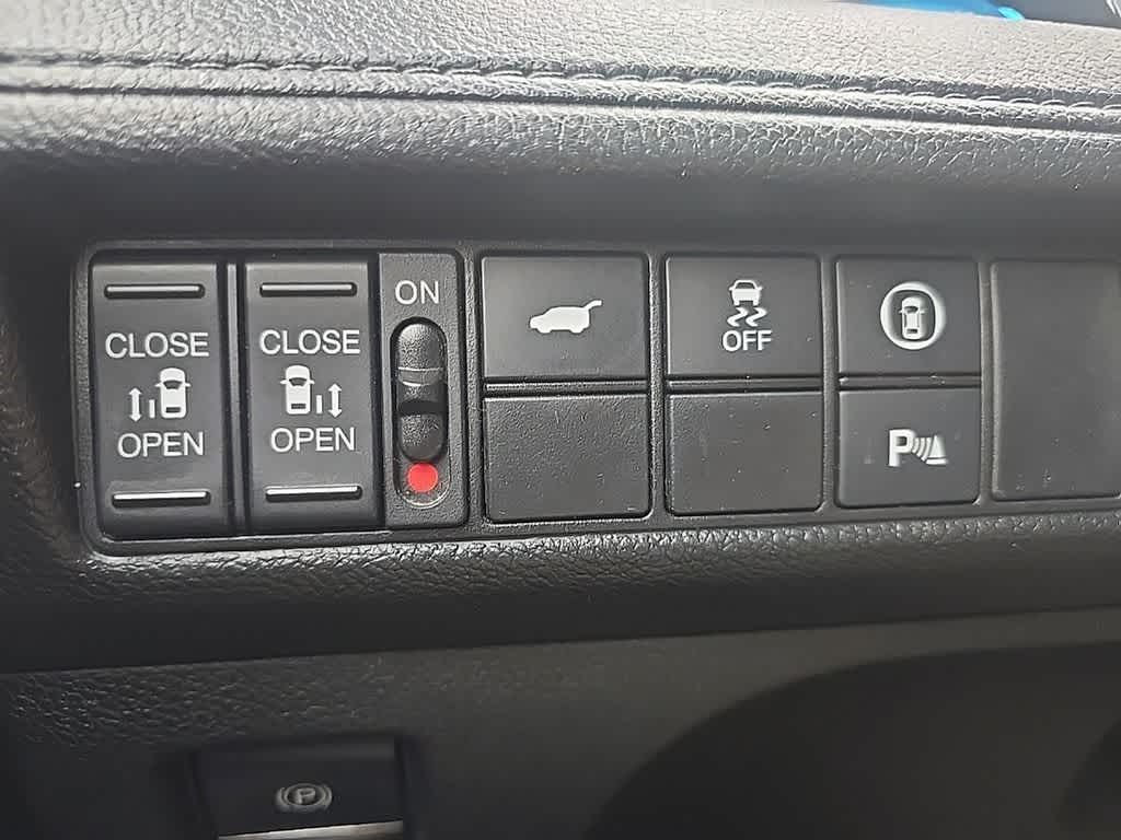 Thumbnail: 2023 Honda Odyssey - 19