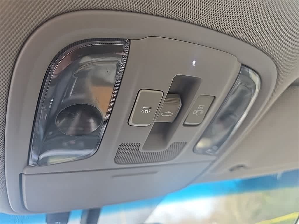 Thumbnail: 2017 Kia Optima - 21