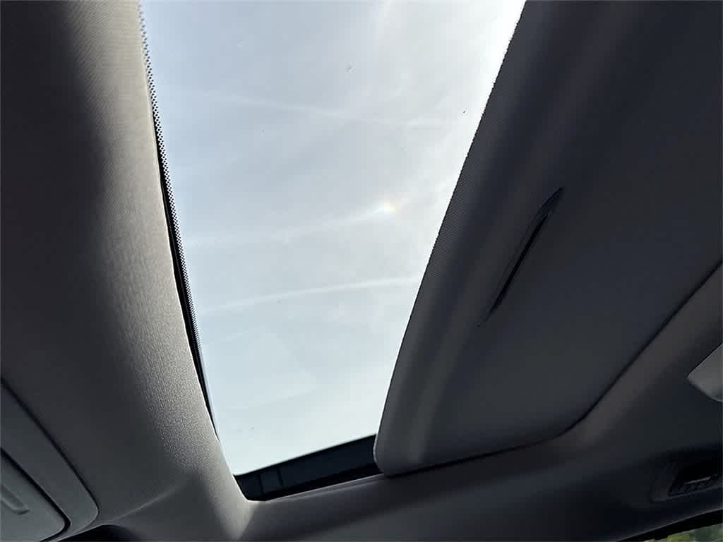 Thumbnail: 2019 Honda Odyssey - 15