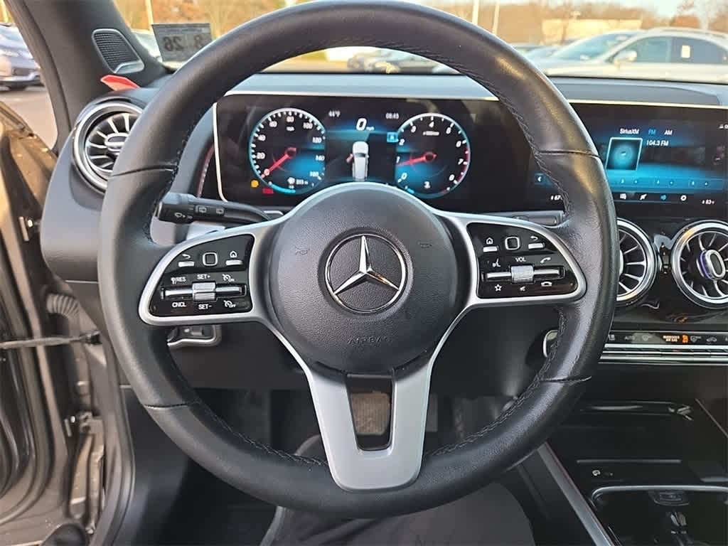 Thumbnail: 2021 Mercedes-Benz GLB - 18