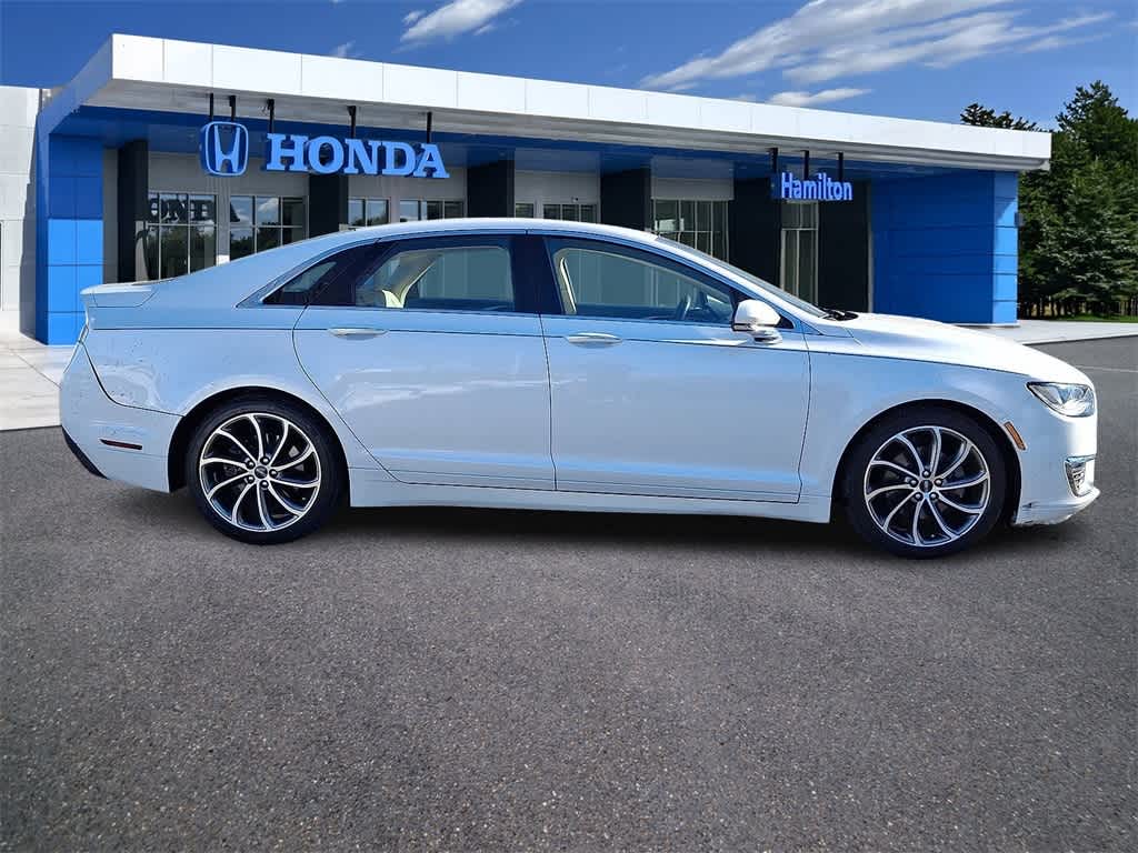 Thumbnail: 2019 Lincoln MKZ - 25