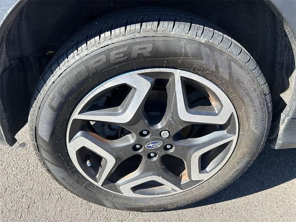 Thumbnail: 2019 Subaru Crosstrek - 10