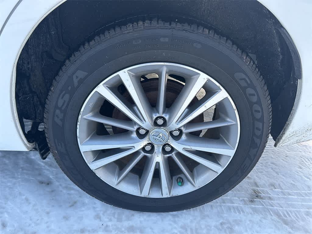 Thumbnail: 2014 Toyota Corolla - 7