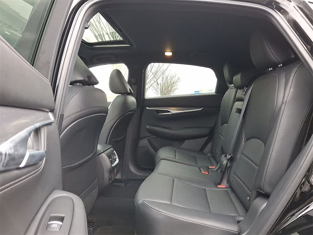 Thumbnail: 2022 INFINITI QX55 - 20