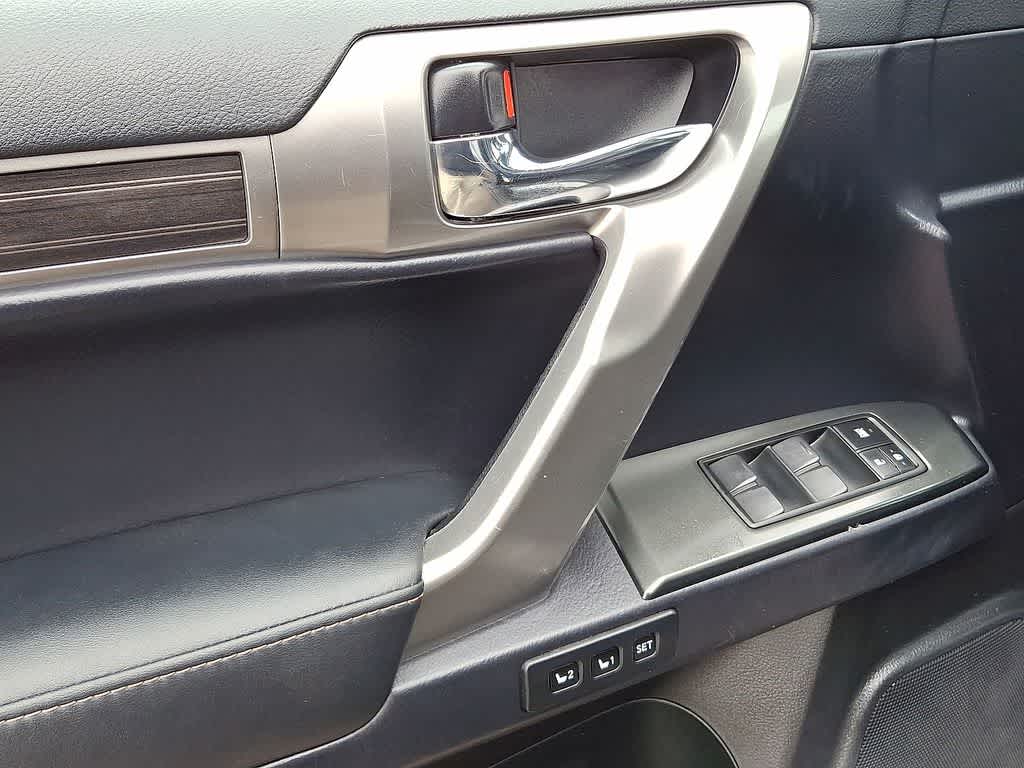 Thumbnail: 2023 Lexus GX - 10