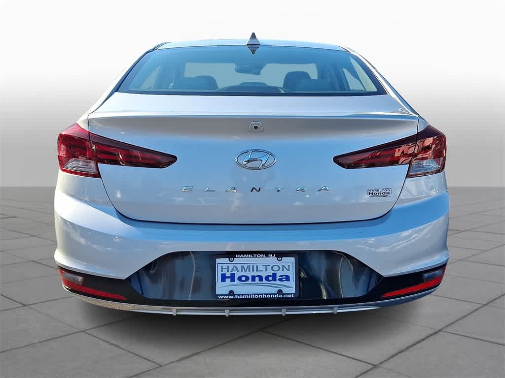 Thumbnail: 2020 Hyundai Elantra - 15