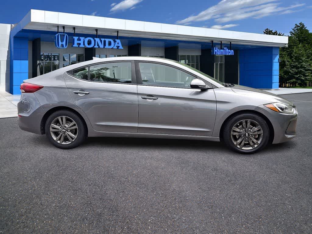 Thumbnail: 2018 Hyundai Elantra - 25