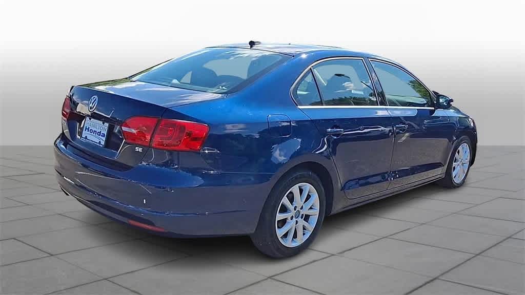 Thumbnail: 2014 Volkswagen Jetta - 8