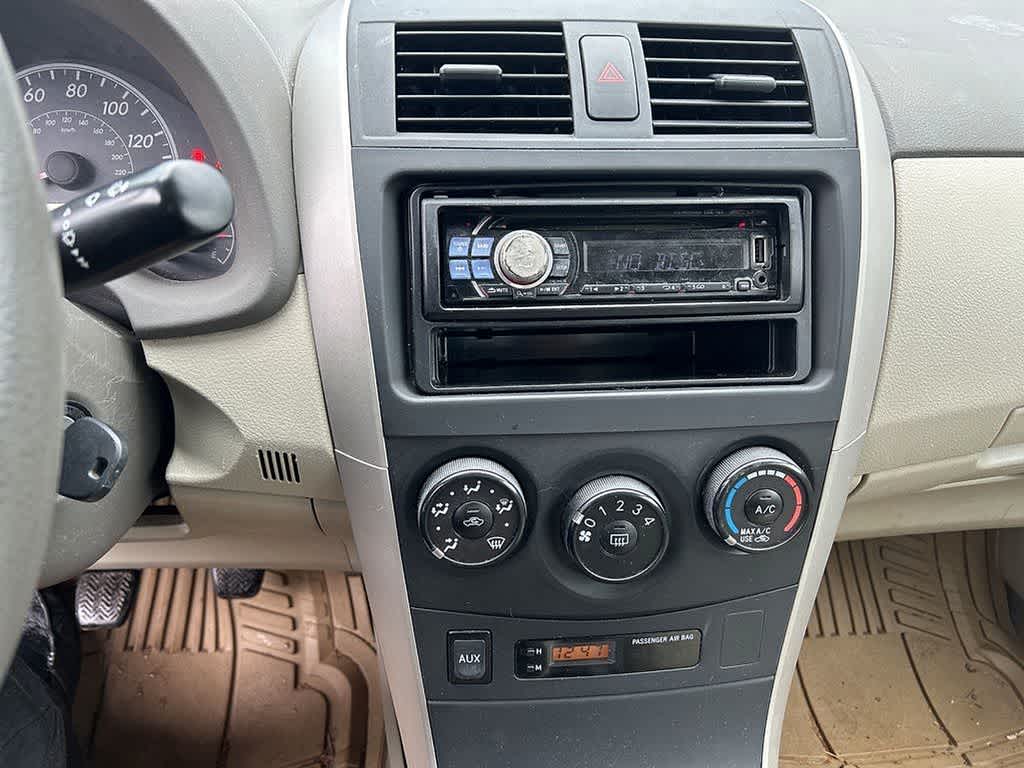 Thumbnail: 2010 Toyota Corolla - 20