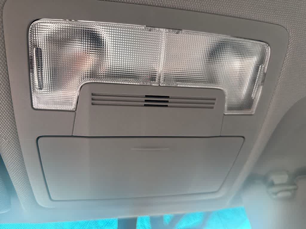 Thumbnail: 2017 Toyota Camry - 18