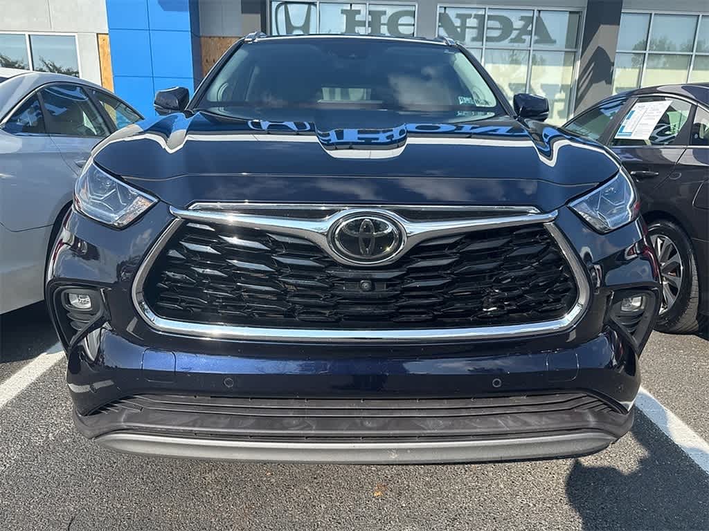 Thumbnail: 2021 Toyota Highlander - 2