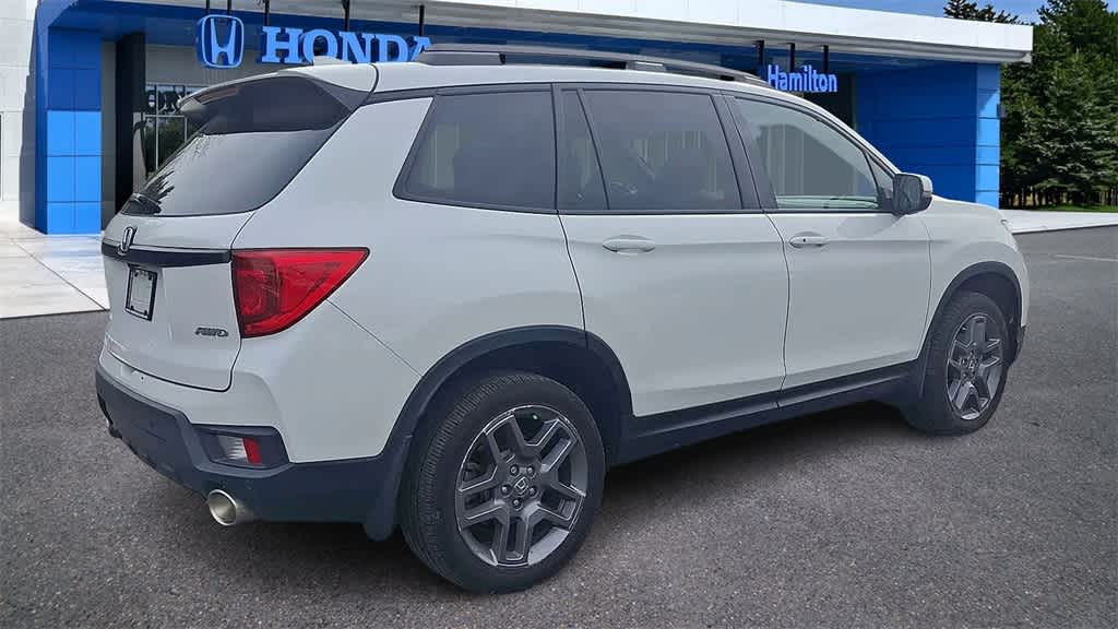 Thumbnail: 2023 Honda Passport - 8