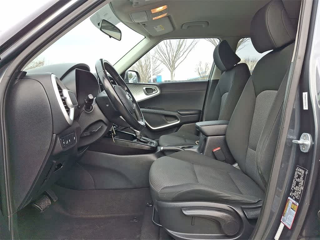 Thumbnail: 2020 Kia Soul - 11