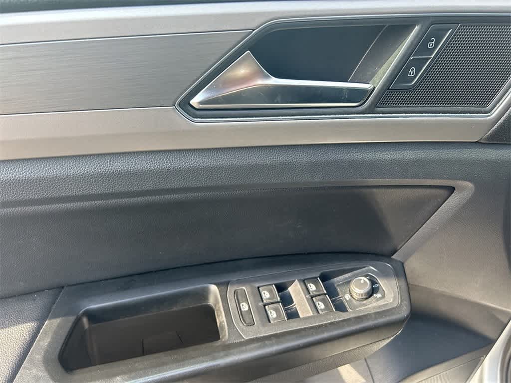 Thumbnail: 2019 Volkswagen Atlas - 15